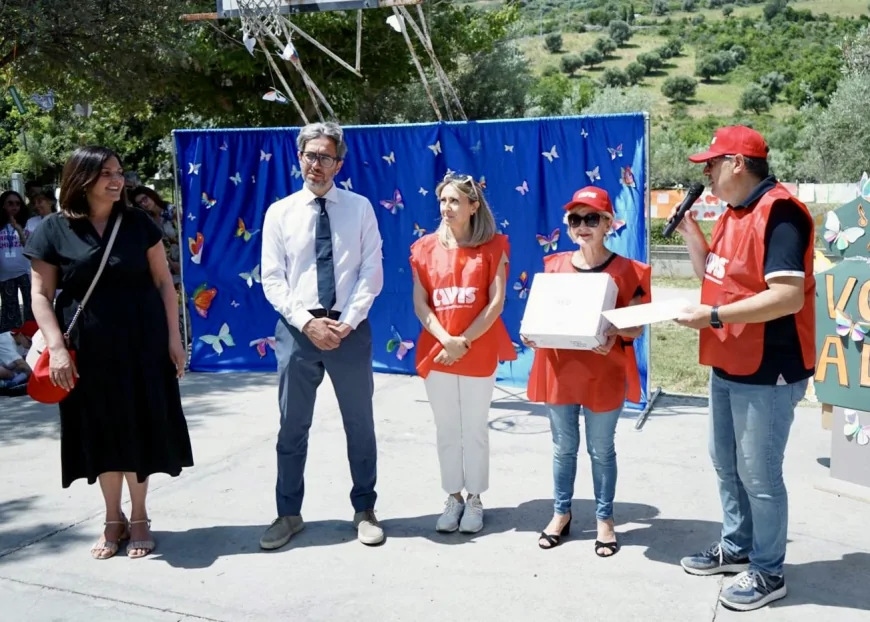 Un nuovo defibrillatore per gli alunni della "Maria Schiazza"